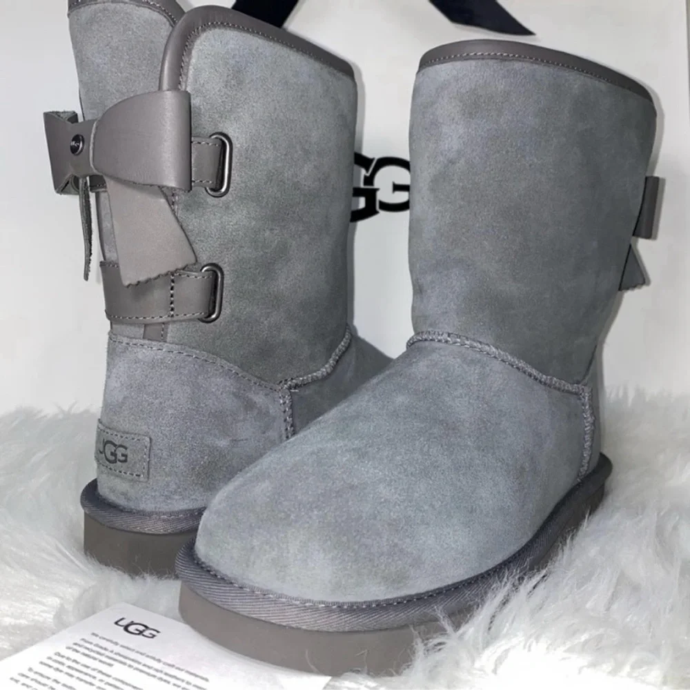 UGG Classic SHORT BAILEY LEATHER BOW Boots Woman size 8 New in box - Picture 10 of 11